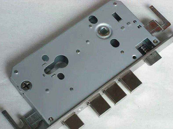 天津開鎖公司收費標準